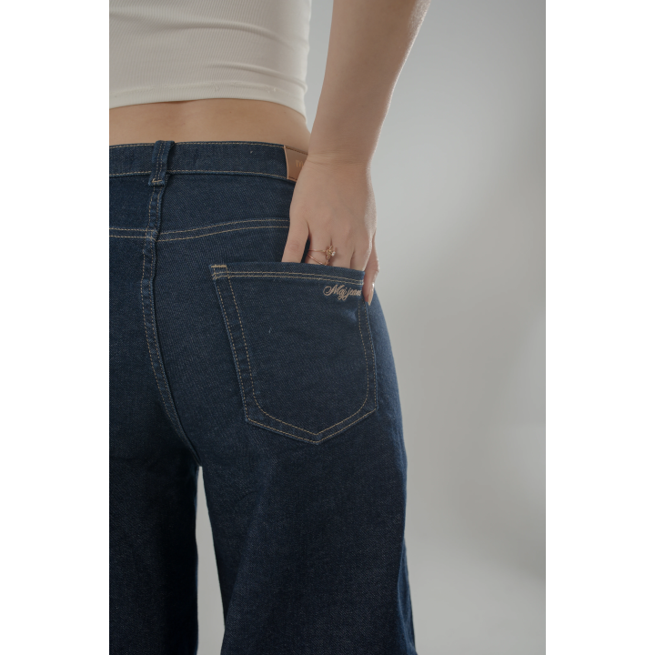 Jean Femme à Boutons – Coupe Large & Taille Haute