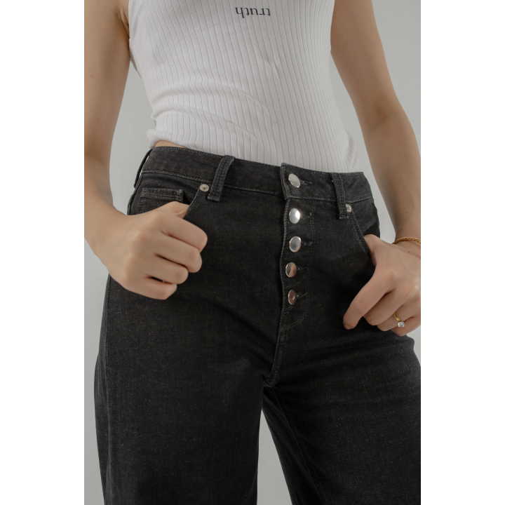 Jean Femme à Boutons – Coupe Large & Taille Haute