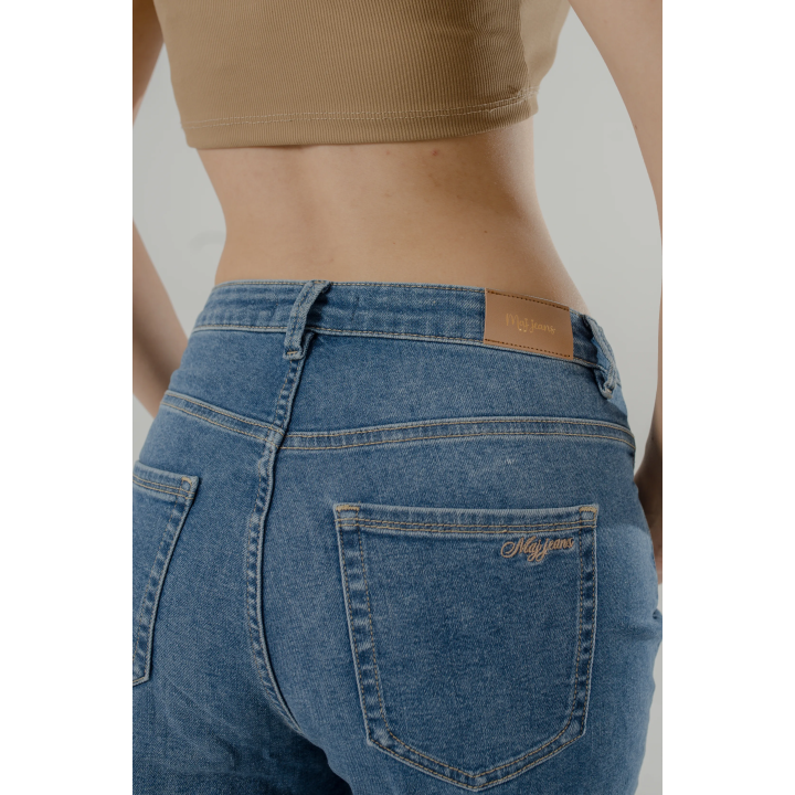 Jean Femme à Boutons – Coupe Large & Taille Haute