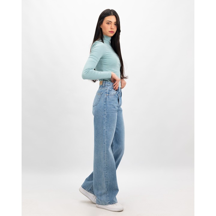 Jean large bouton croisé avec strass