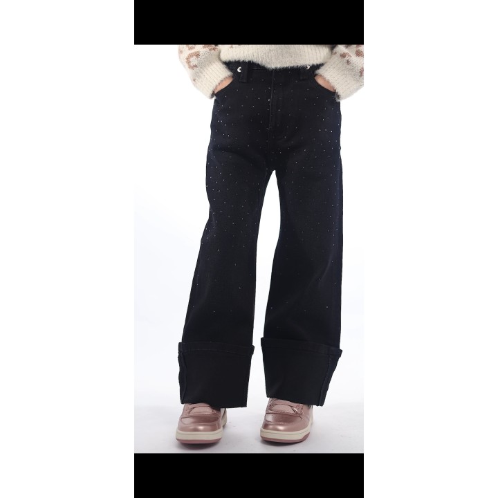 large fillette rever strasse