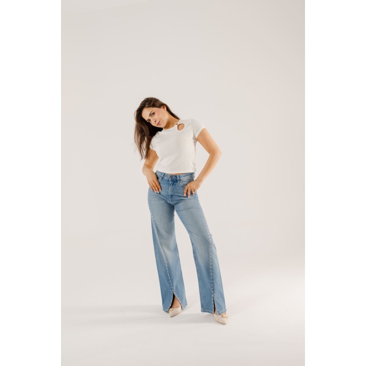 jeans large taille haute à fente  et rivets