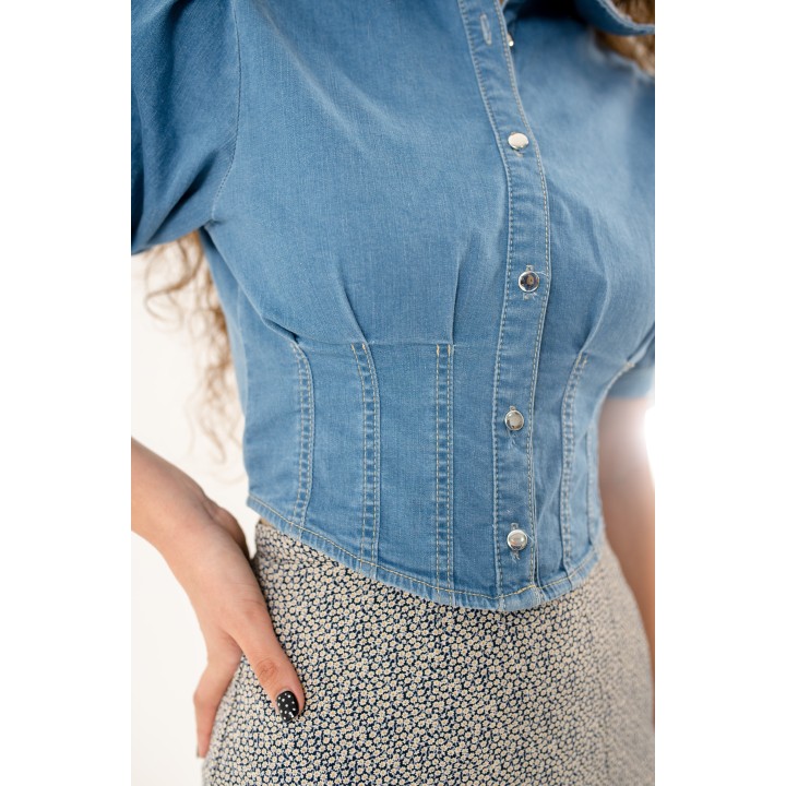 Chemise en jean cintrée à manches bouffantes